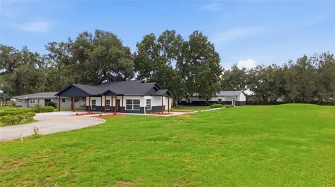 1205 E Knights Griffin Road Plant City FL 33565