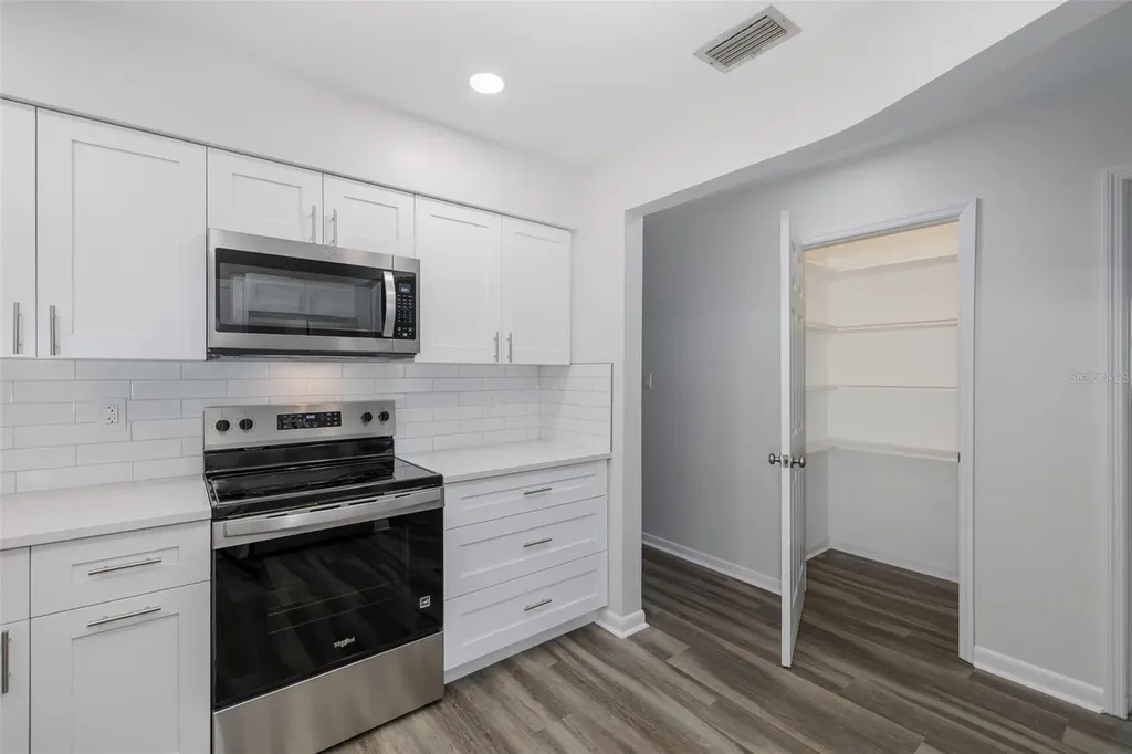 211 Timberlane Drive Palm Harbor FL 34683