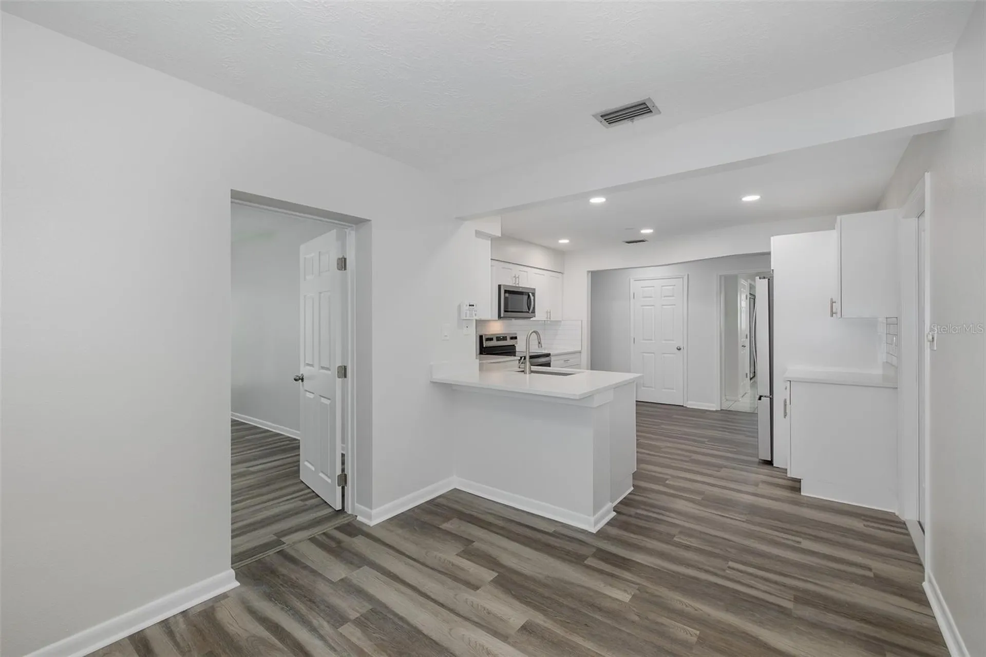 211 Timberlane Drive Palm Harbor FL 34683