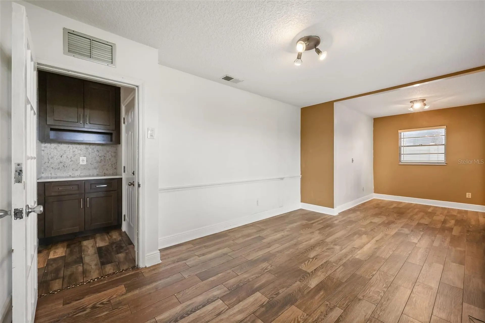 407 Hermitage Drive Altamonte Springs FL 32701