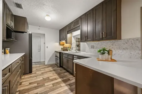 407 Hermitage Drive Altamonte Springs FL 32701