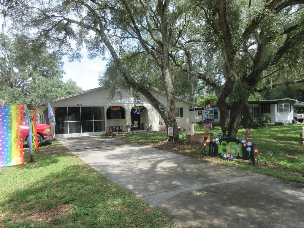 1851 SE 176th Avenue Silver Springs FL 34488