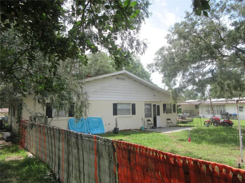 1851 SE 176th Avenue Silver Springs FL 34488