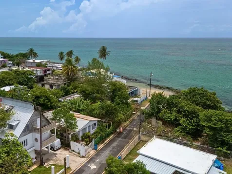 Comm Villa Cristiana Apocalipsis Loiza PR 00772