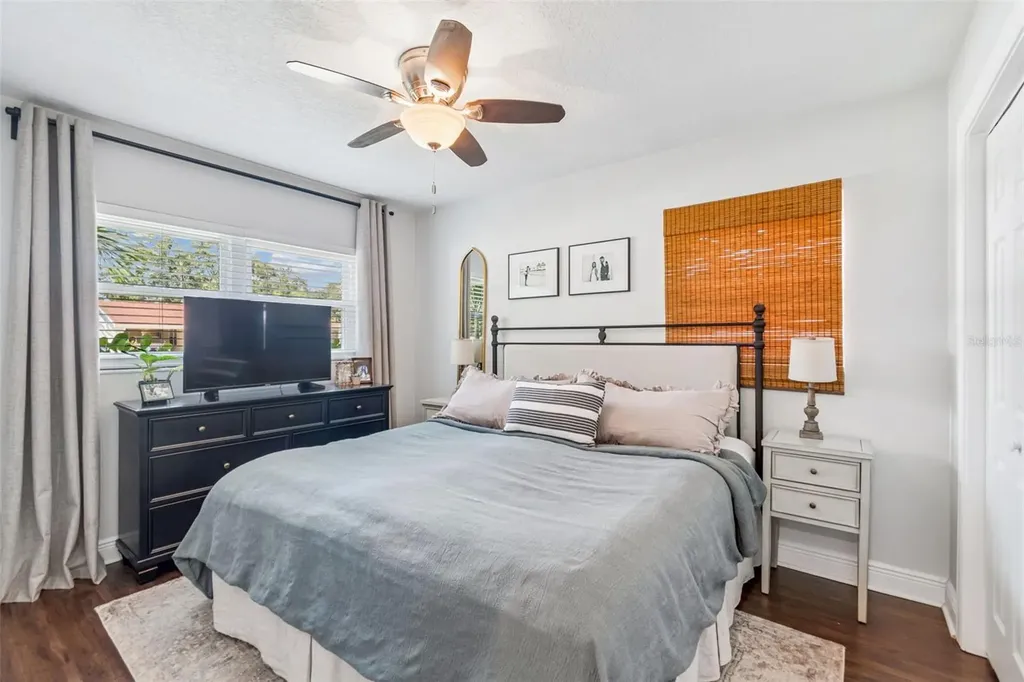 4618 W Bay Court Avenue Tampa FL 33611