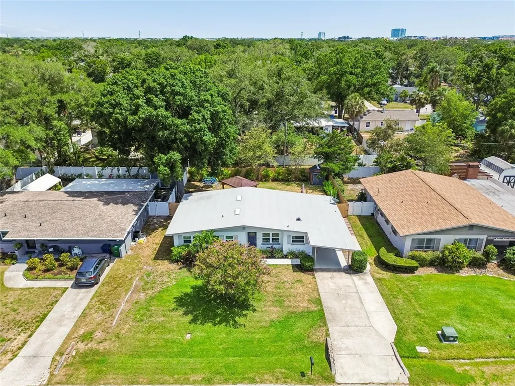 4618 W Bay Court Avenue Tampa FL 33611