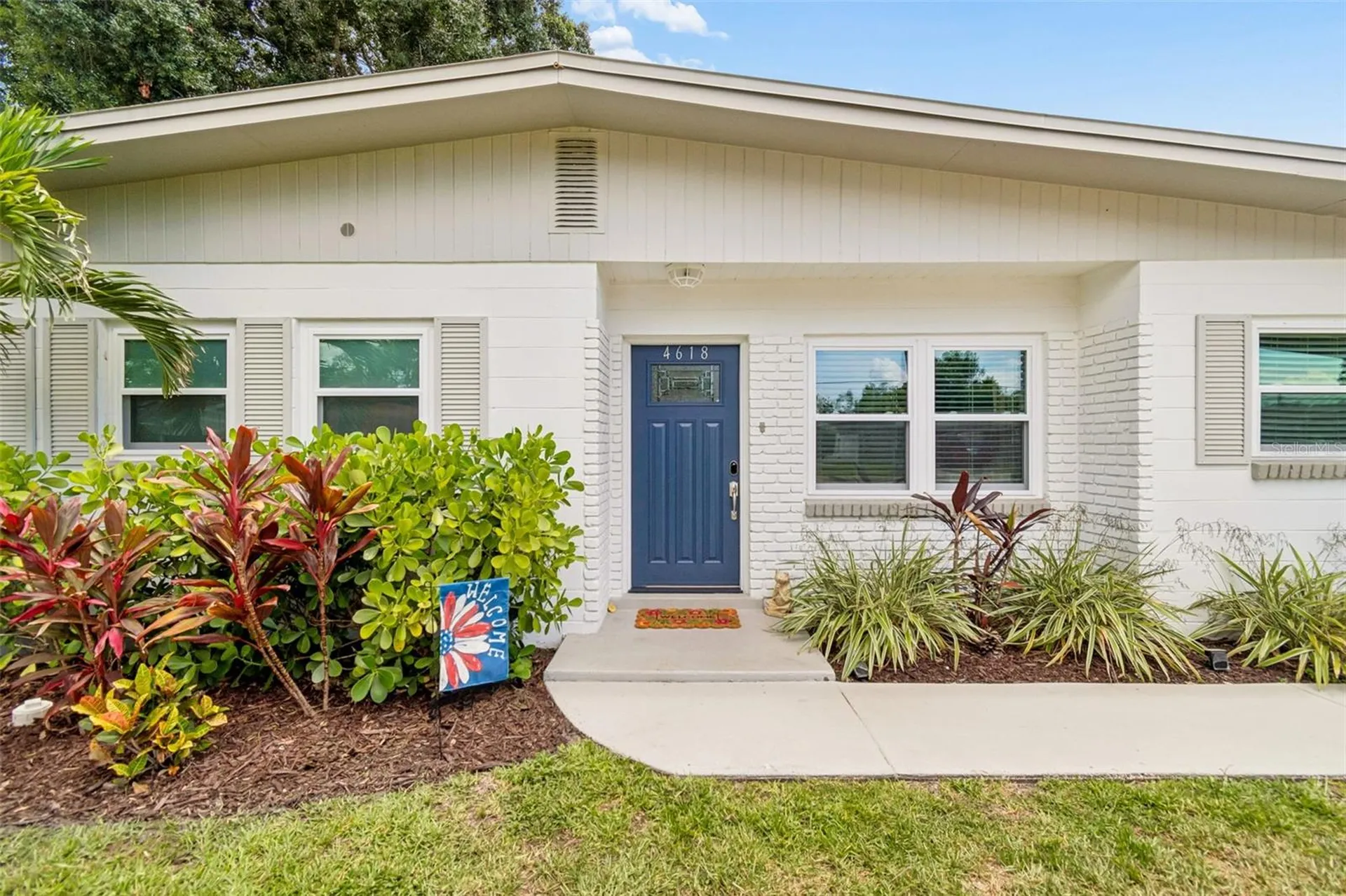 4618 W Bay Court Avenue Tampa FL 33611