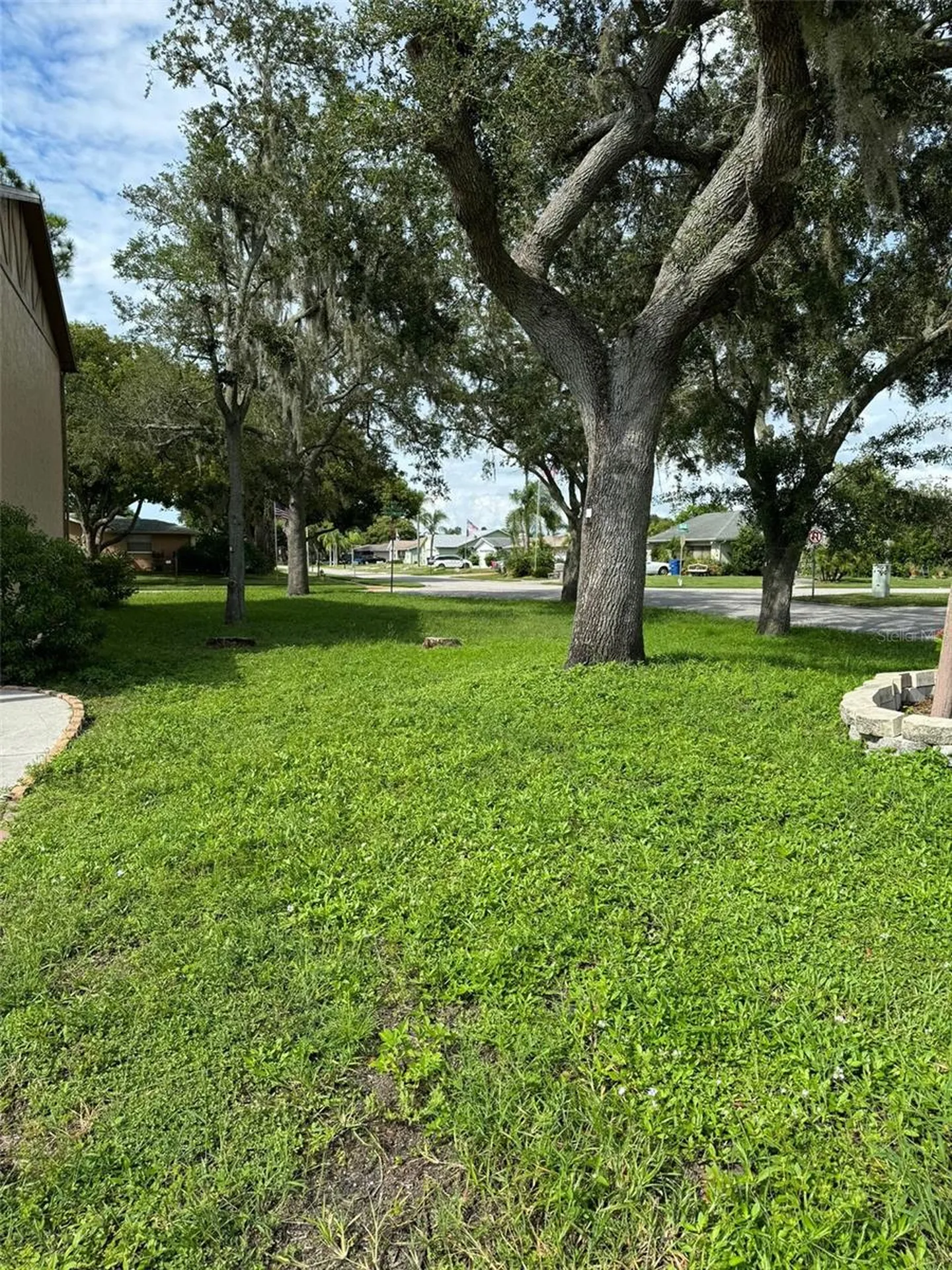 8563 Pilgrim Court New Port Richey FL 34653