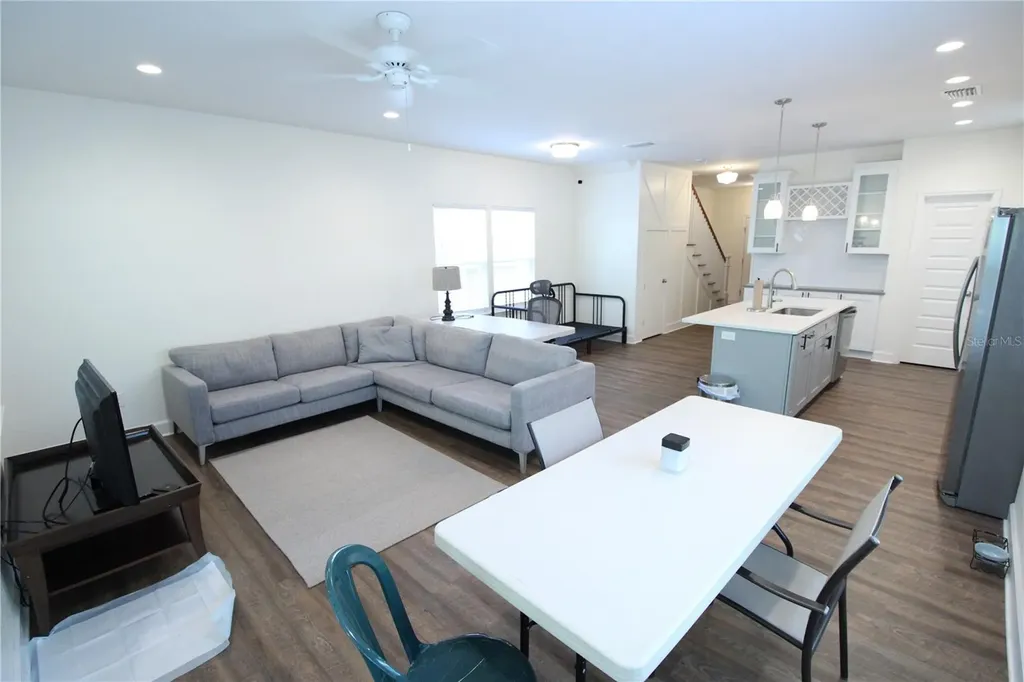238 NE 9th Street Gainesville FL 32601