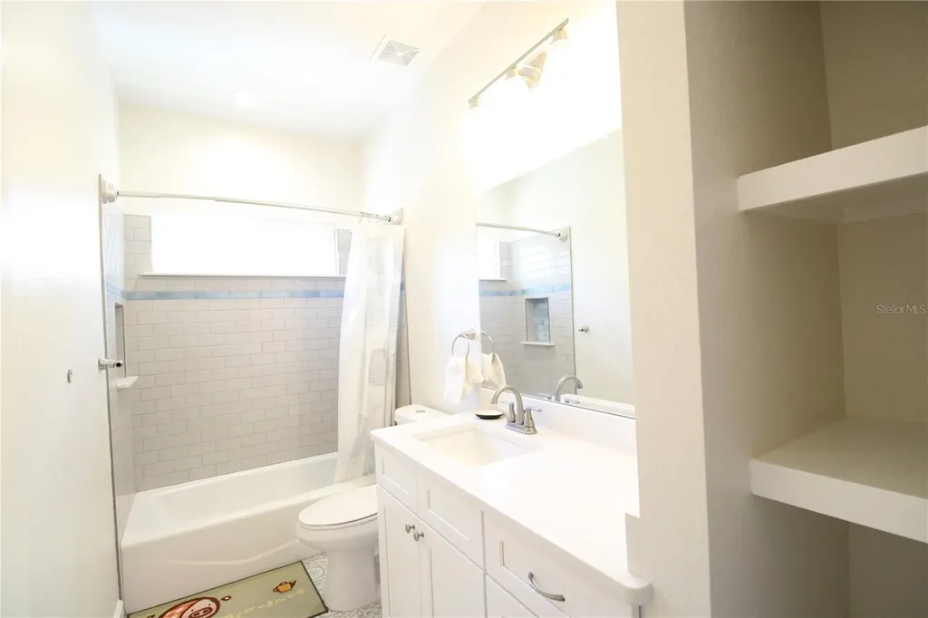 238 NE 9th Street Gainesville FL 32601