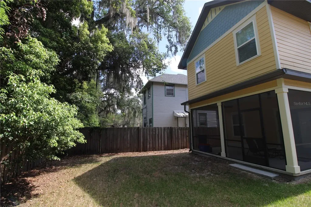 238 NE 9th Street Gainesville FL 32601
