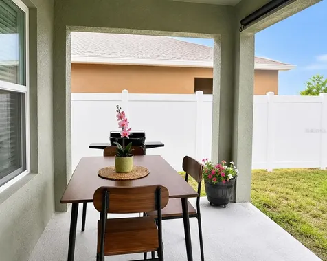 452 Taylor Groves Drive Lake Wales FL 33898