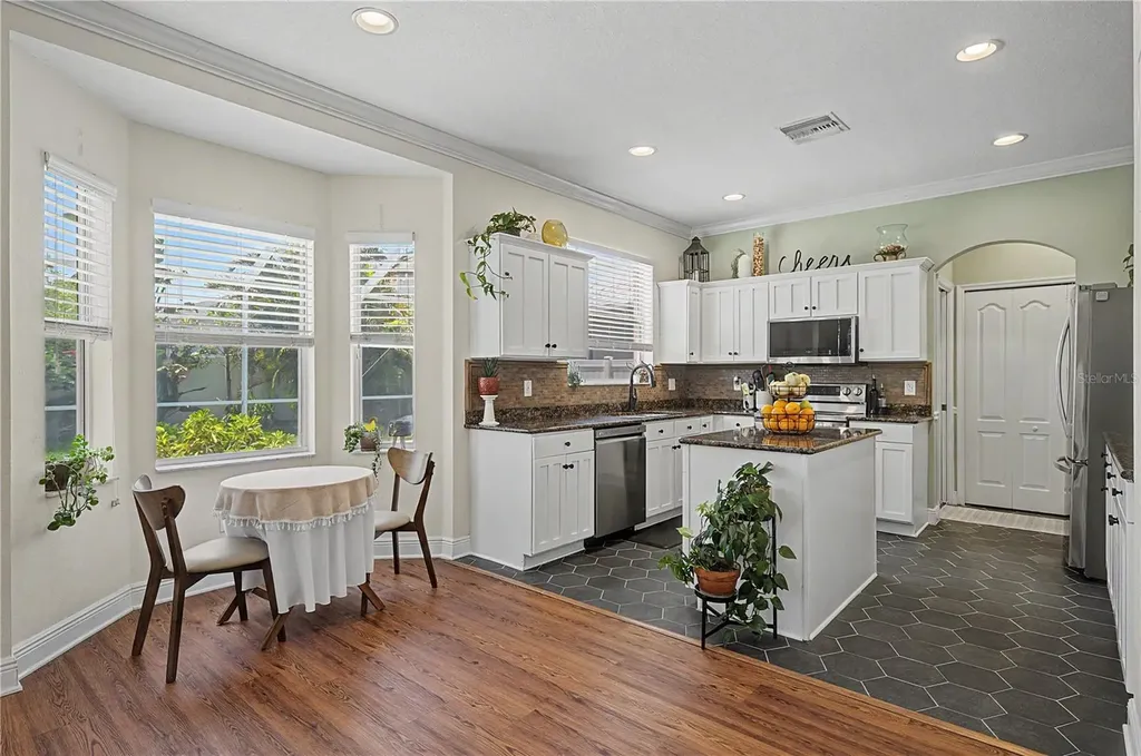 4205 Knob Lake Court Tampa FL 33619