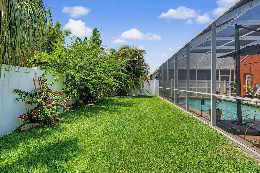 4205 Knob Lake Court Tampa FL 33619