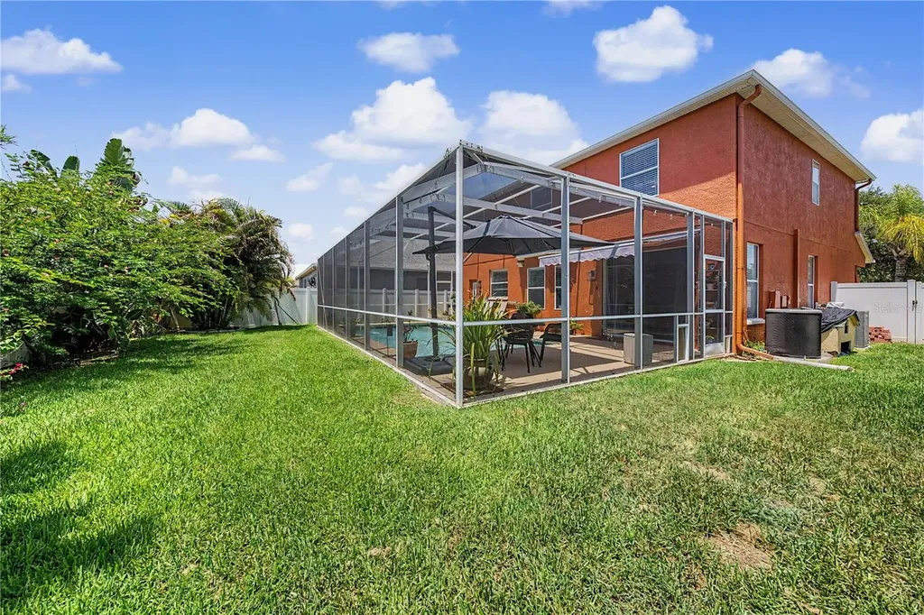 4205 Knob Lake Court Tampa FL 33619