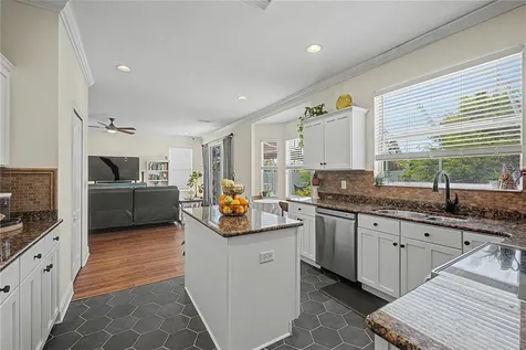 4205 Knob Lake Court Tampa FL 33619