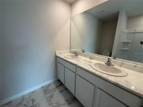 5831 Silver Moonlight Drive Palmetto FL 34221