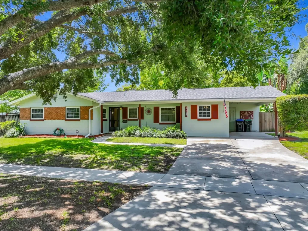 1534 Leeway Avenue Orlando FL 32810