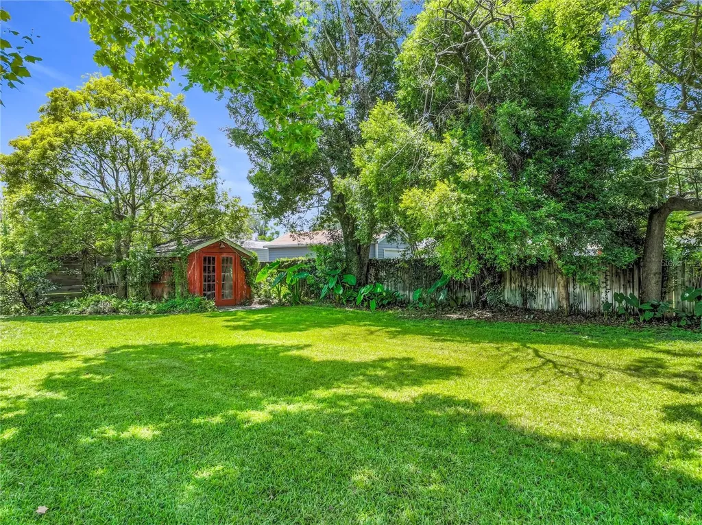 1534 Leeway Avenue Orlando FL 32810