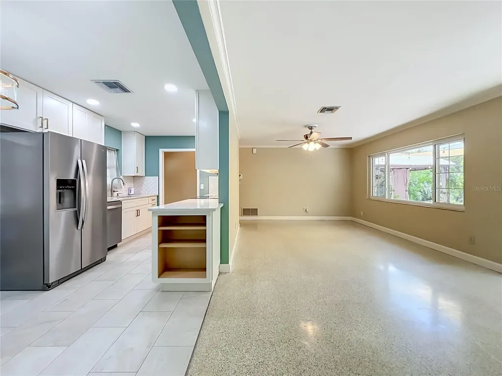 1534 Leeway Avenue Orlando FL 32810
