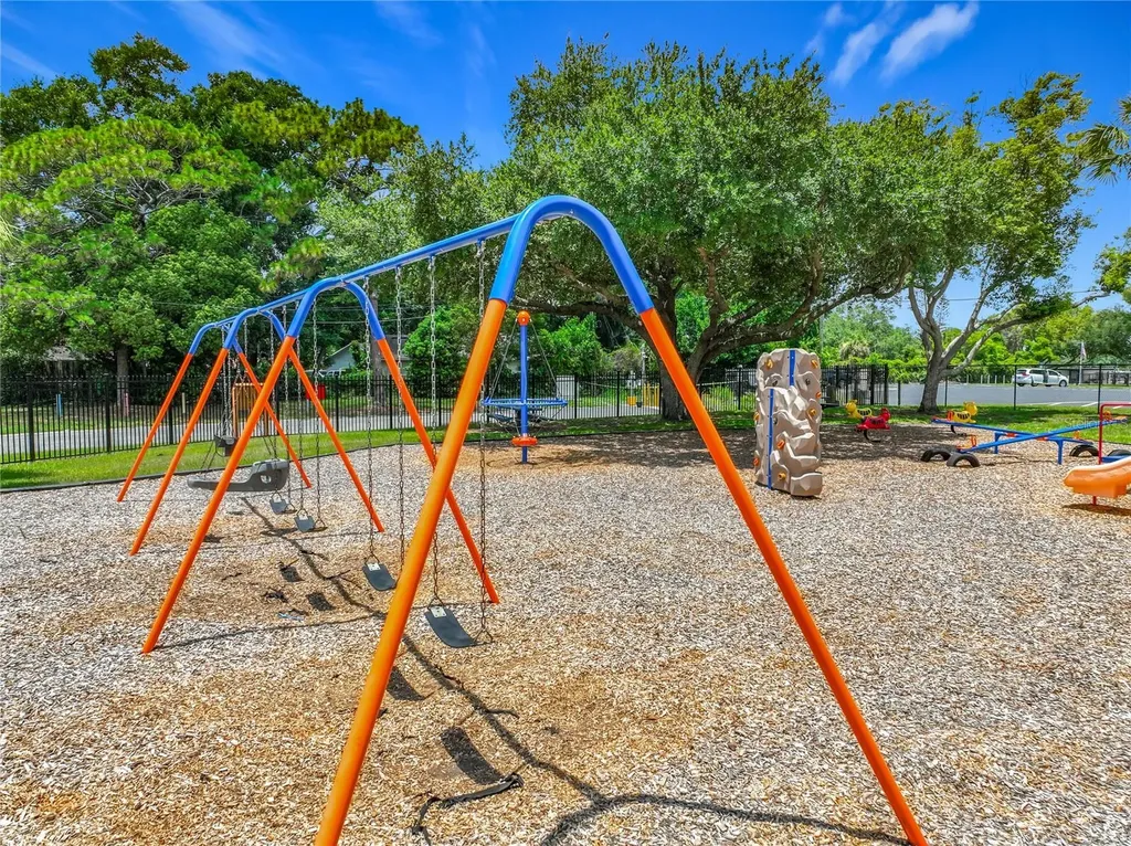 1534 Leeway Avenue Orlando FL 32810