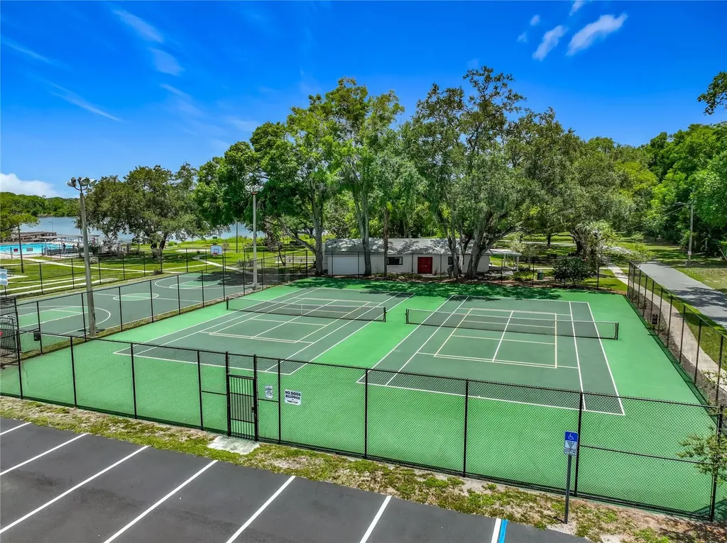 1534 Leeway Avenue Orlando FL 32810