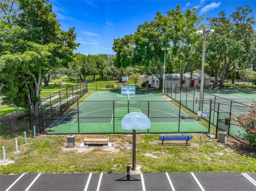 1534 Leeway Avenue Orlando FL 32810