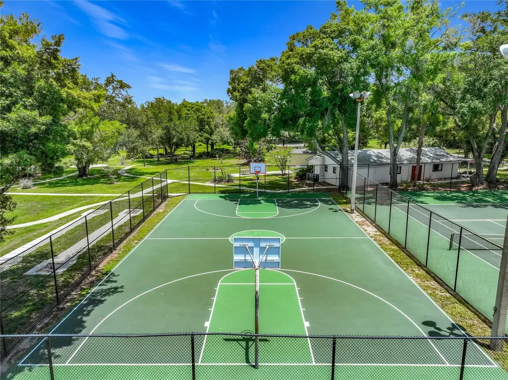 1534 Leeway Avenue Orlando FL 32810
