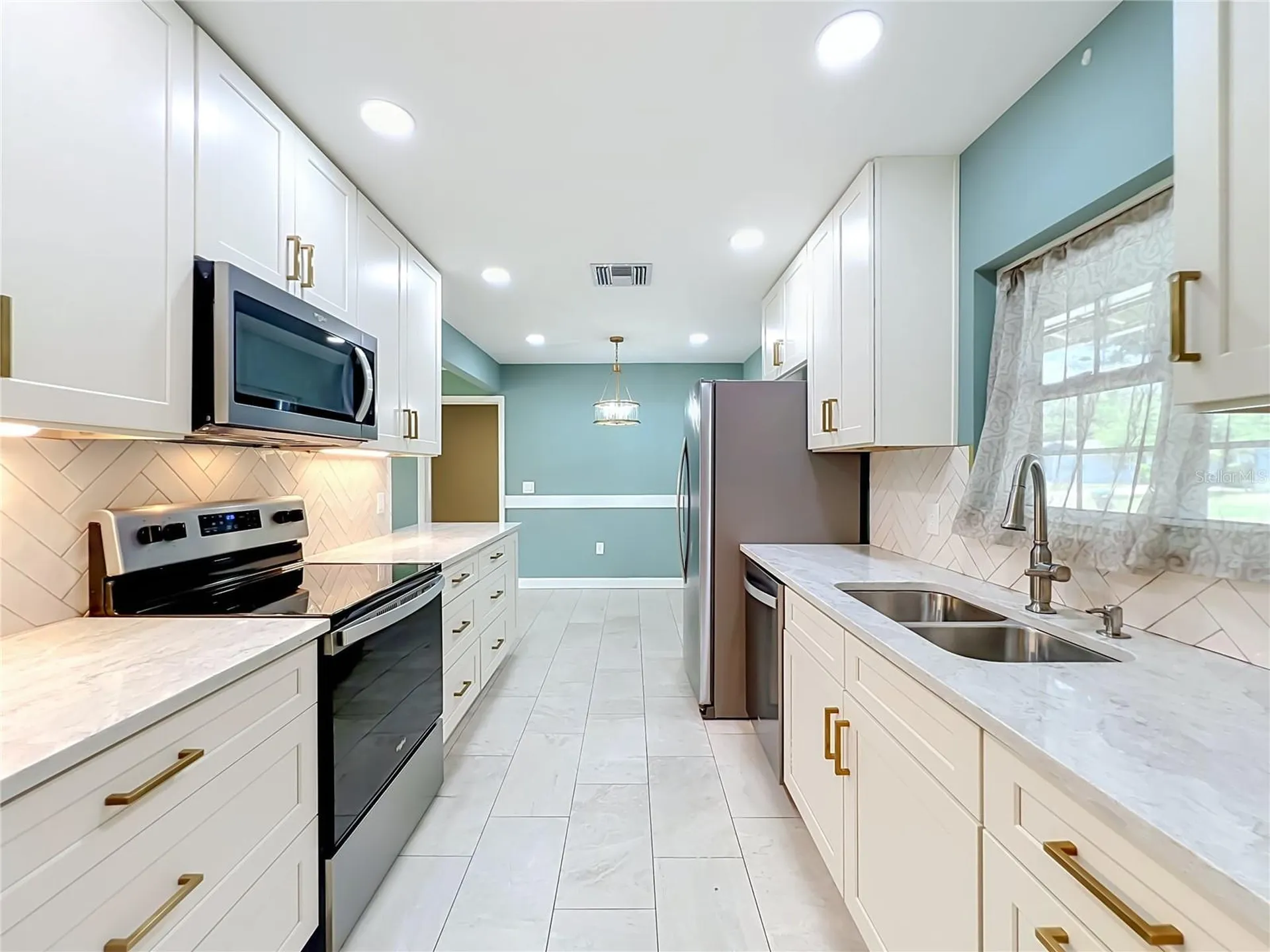 1534 Leeway Avenue Orlando FL 32810