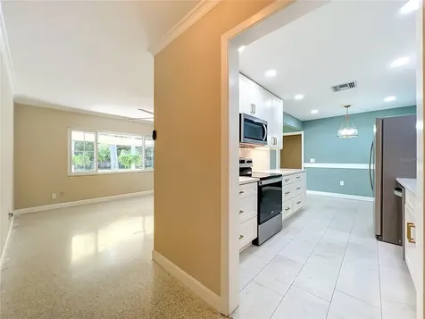 1534 Leeway Avenue Orlando FL 32810