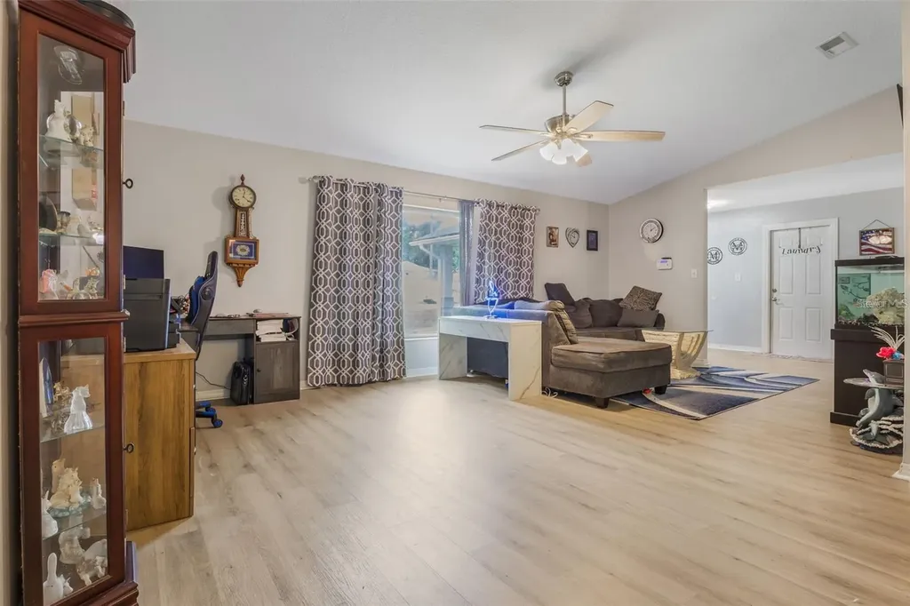 18 Weston Road Leesburg FL 34748