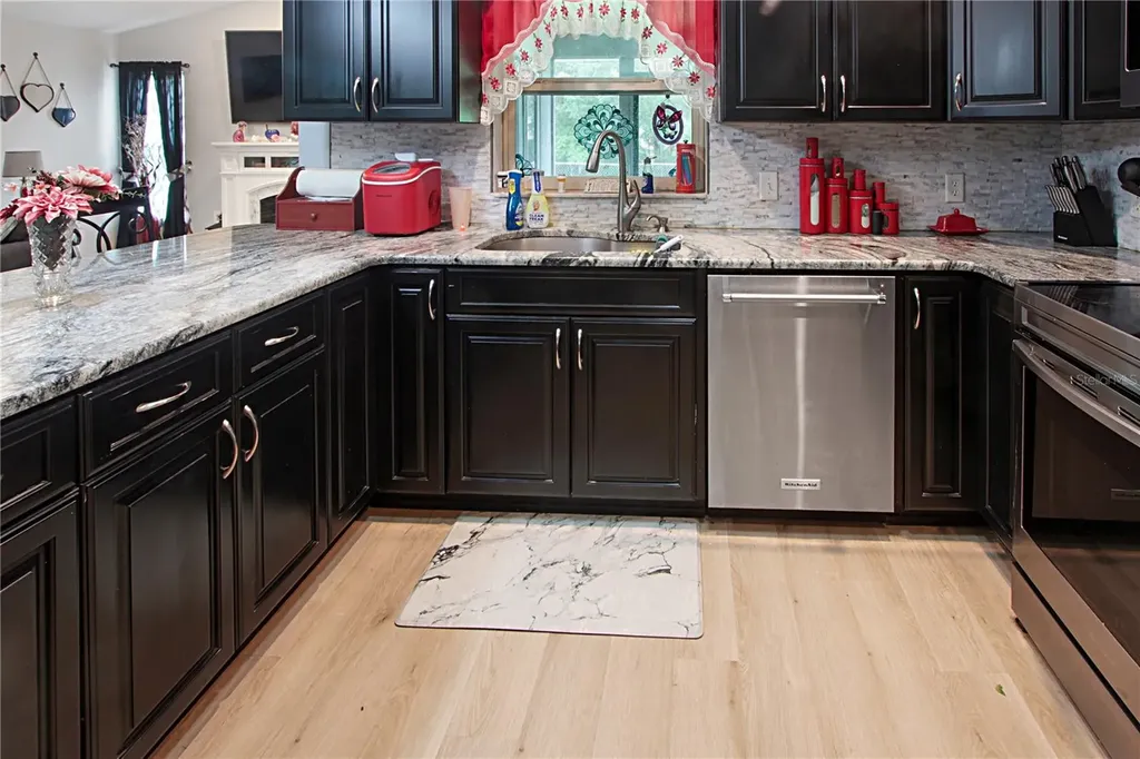 18 Weston Road Leesburg FL 34748