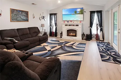 18 Weston Road Leesburg FL 34748