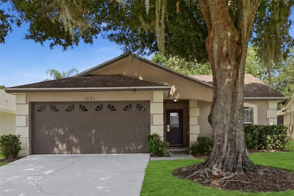 1621 Oak Hill Trail Kissimmee FL 34747