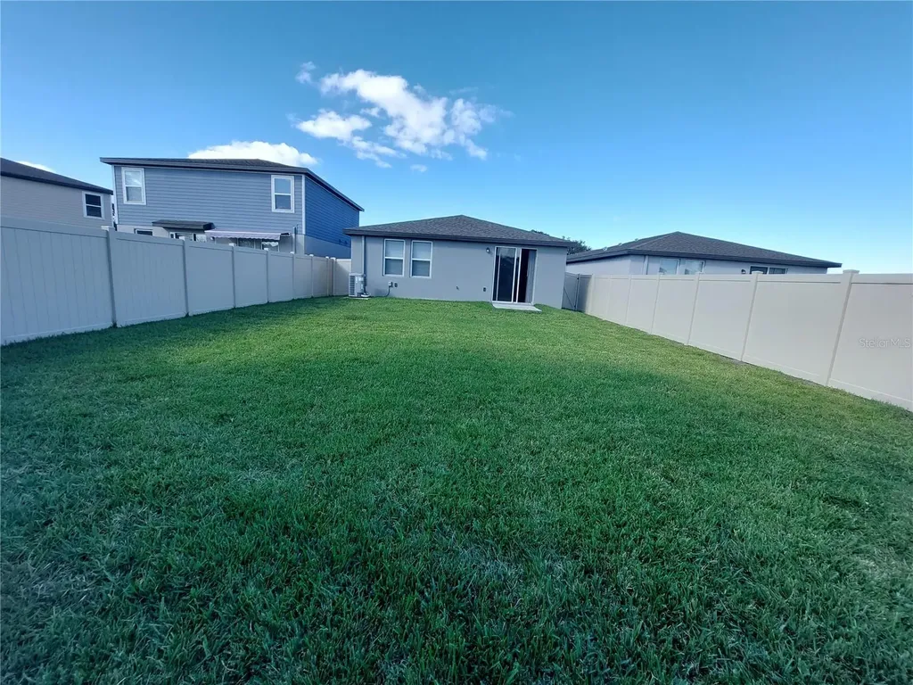 3256 Fresno Place Zephyrhills FL 33541