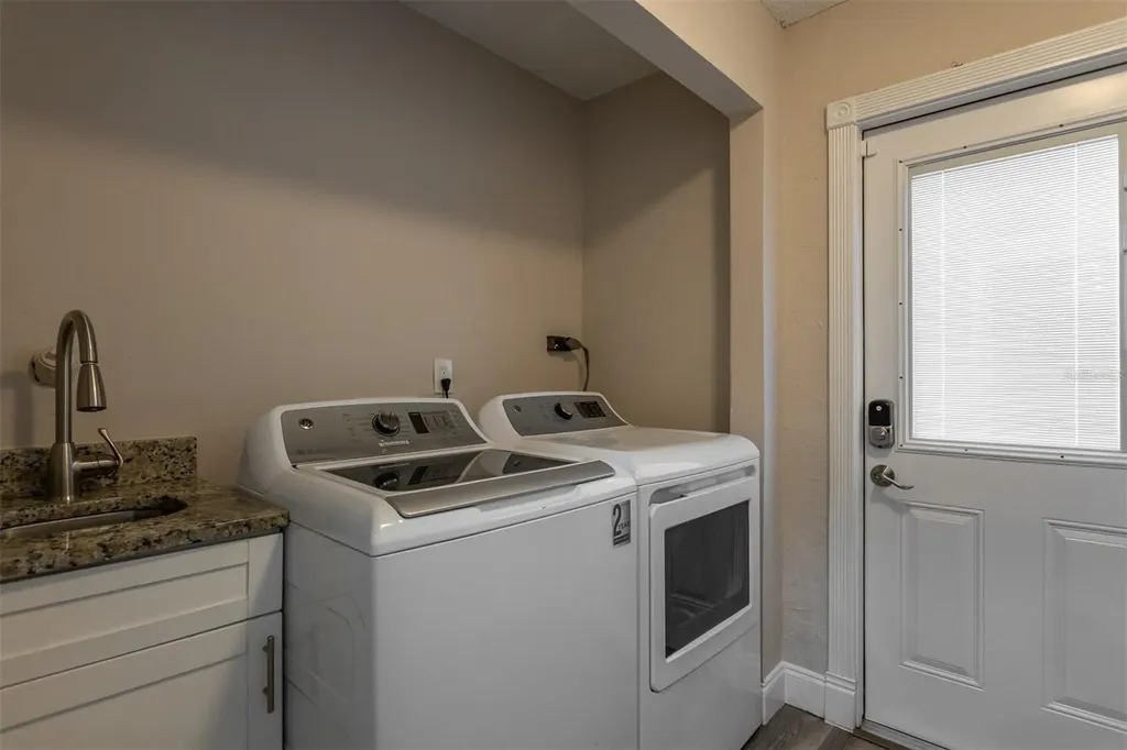 3276 Fox Hill Drive Clearwater FL 33761