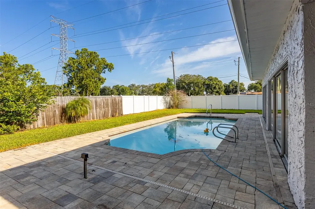 3276 Fox Hill Drive Clearwater FL 33761