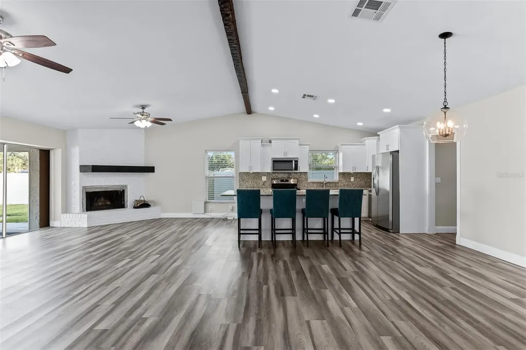 3276 Fox Hill Drive Clearwater FL 33761