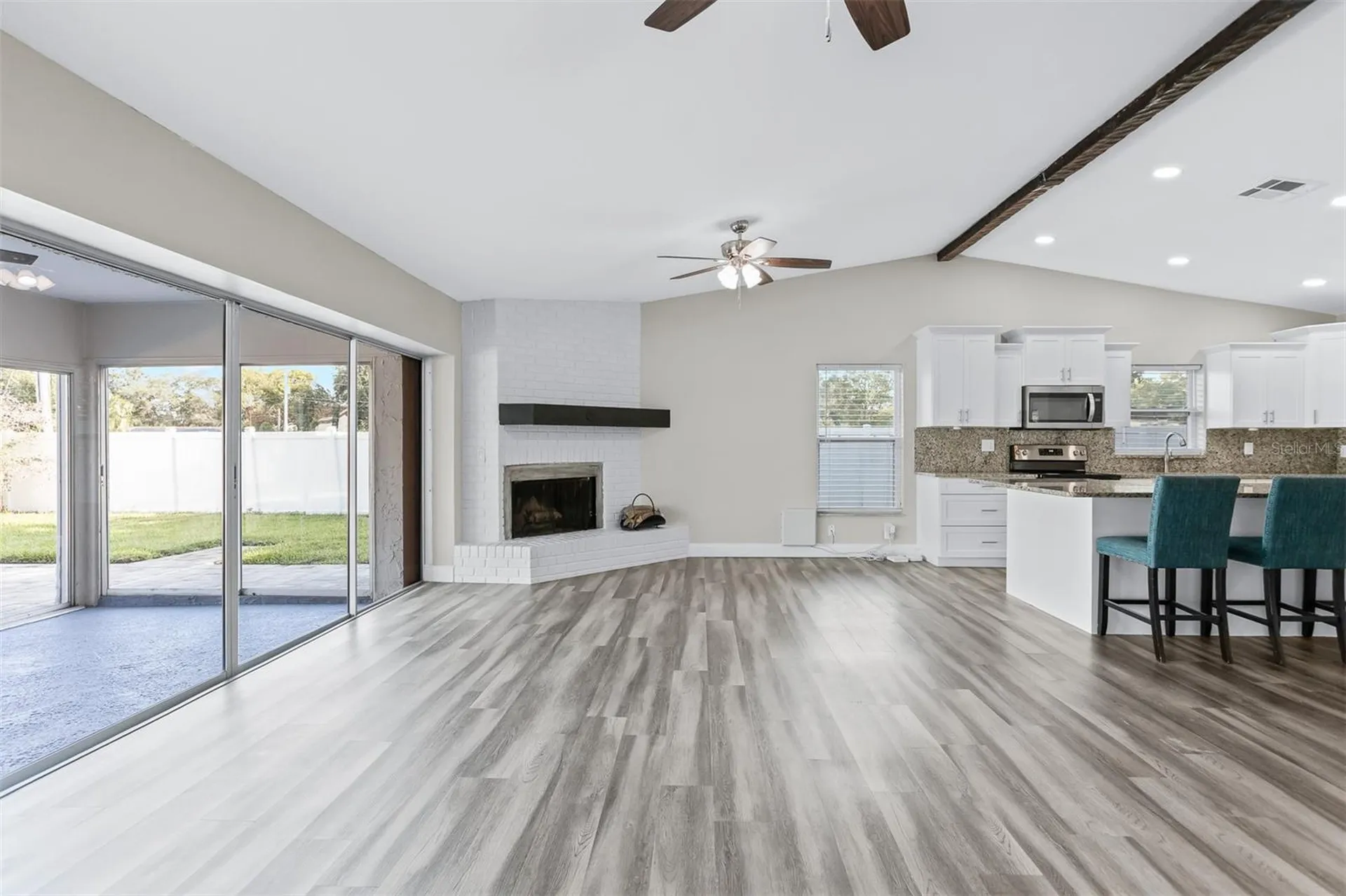 3276 Fox Hill Drive Clearwater FL 33761