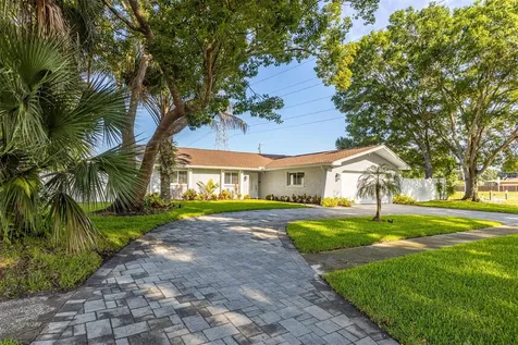 3276 Fox Hill Drive Clearwater FL 33761