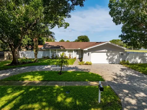 3276 Fox Hill Drive Clearwater FL 33761