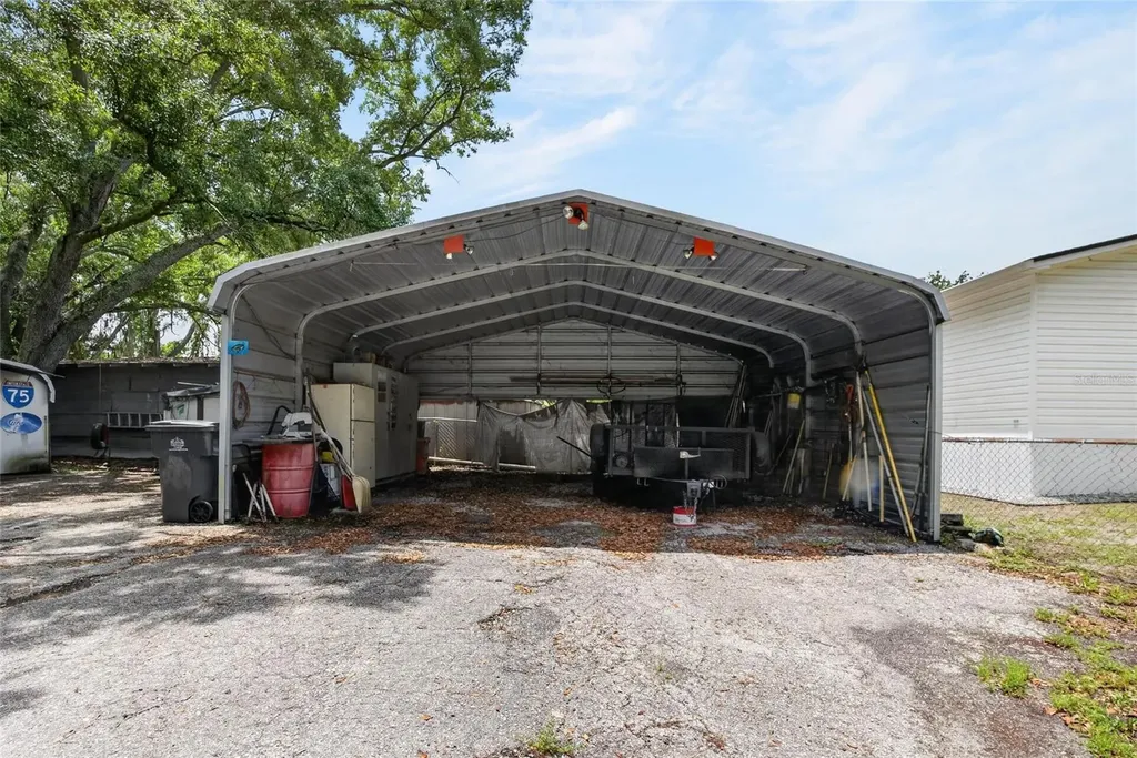 10227 Oak Avenue Tampa FL 33619
