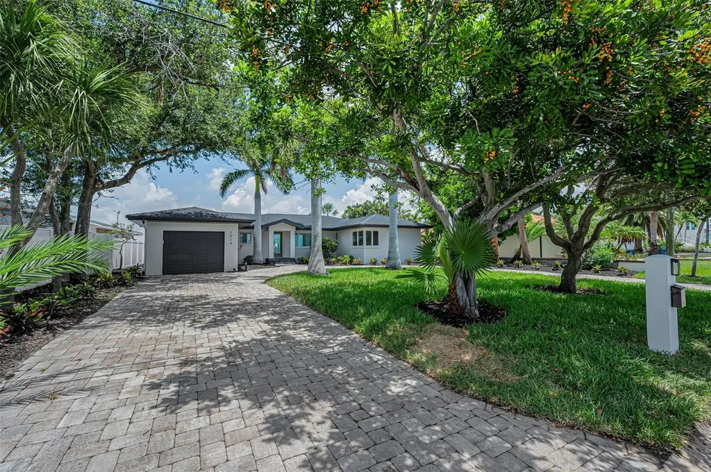 1014 Boca Ciega Isle Drive St Pete Beach FL 33706