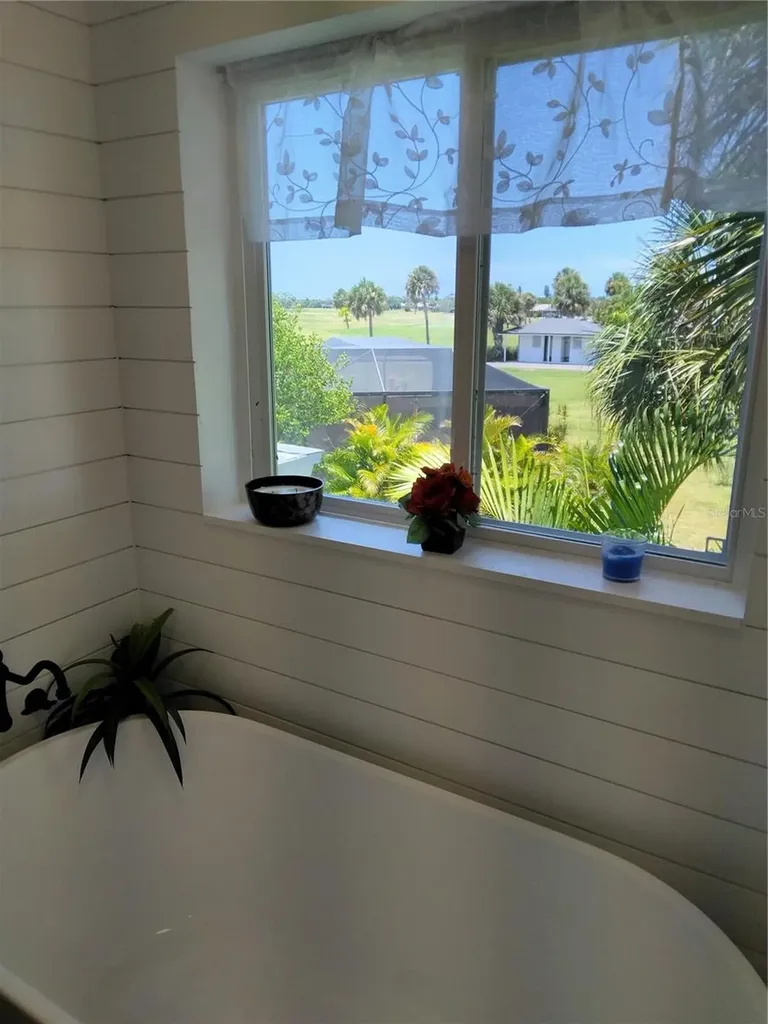 90 Oakland Hills Court Rotonda West FL 33947