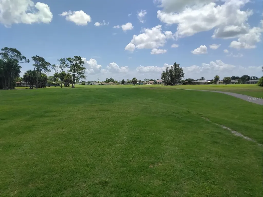 90 Oakland Hills Court Rotonda West FL 33947