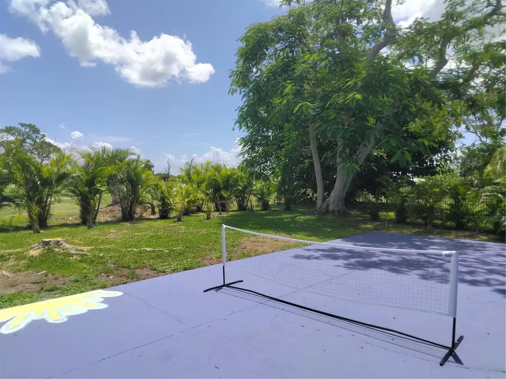 90 Oakland Hills Court Rotonda West FL 33947