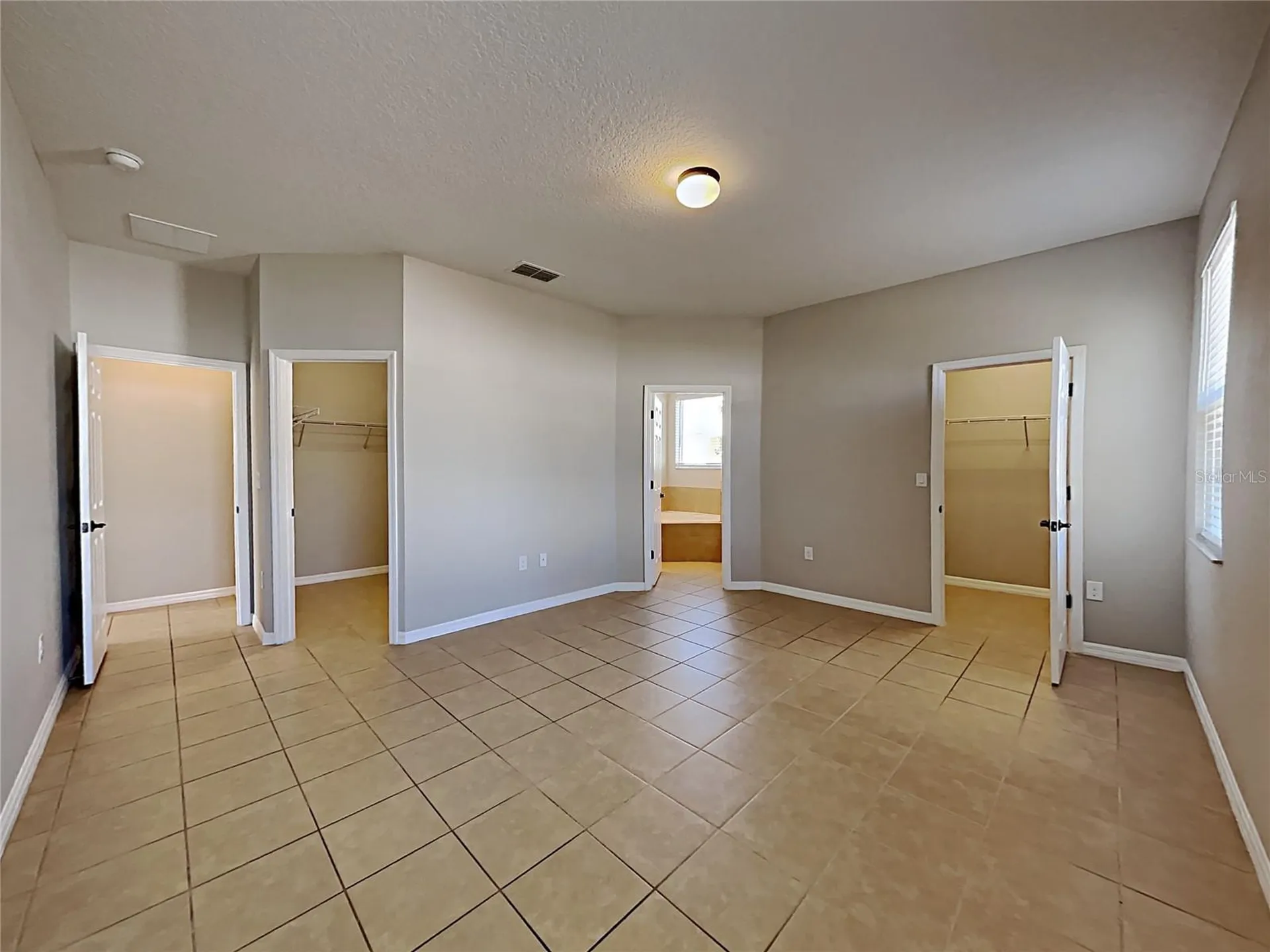 1328 Aroniminik Drive Mount Dora FL 32757