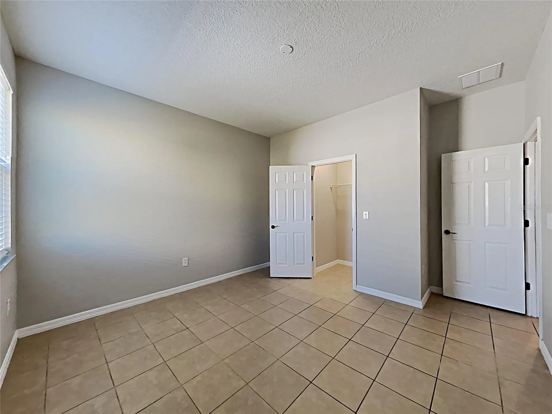 1328 Aroniminik Drive Mount Dora FL 32757
