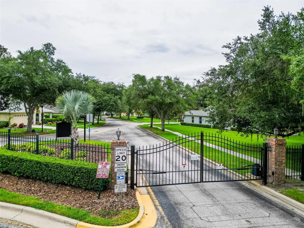 2003 Berry Lake Drive Brandon FL 33510