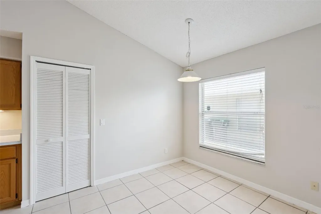 948 Rivecon Avenue Orlando FL 32825